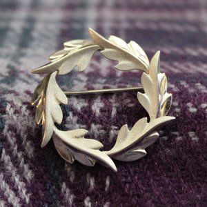 *925* Sterling Silver DCE of Curtis  Leaf Wreath Pin